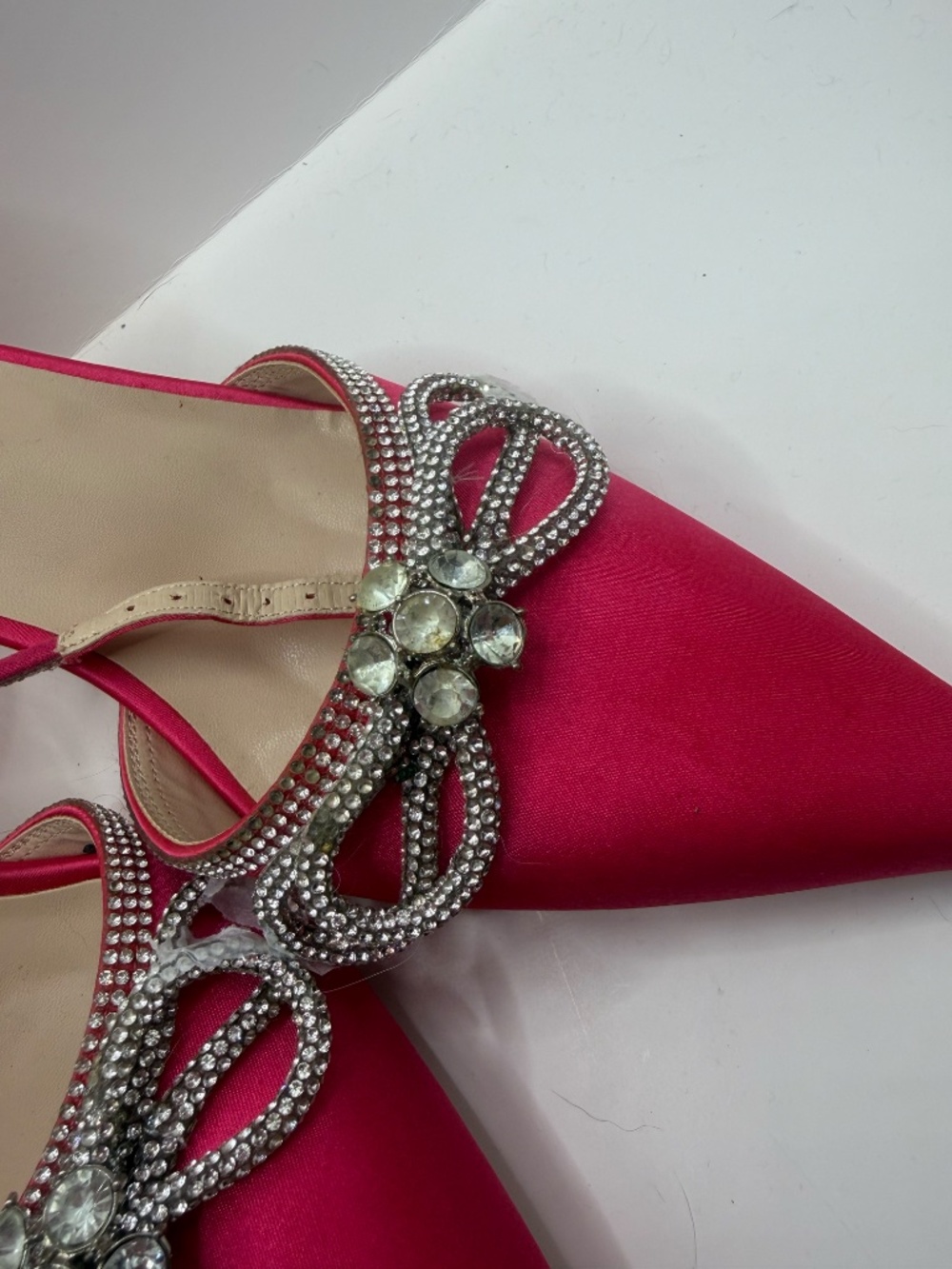 Hot Pink Rhinestone Bow Heels Size 10 Barbiecore Satin Pointed Toe Pumps - Picture 3 of 5